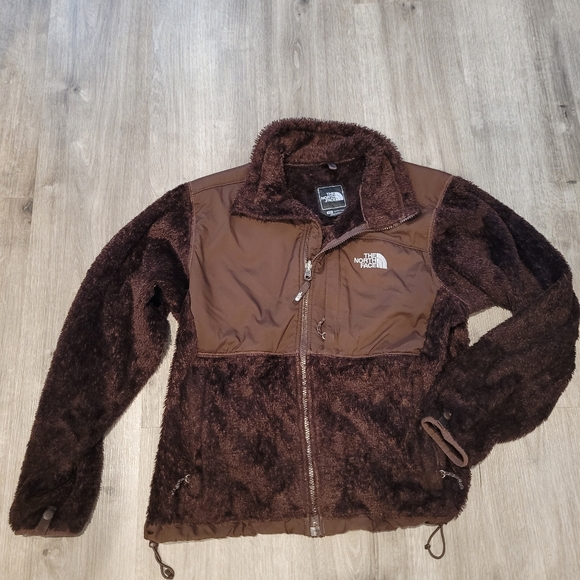 The North Face Jackets & Blazers - The North Face brown fuzzy jacket